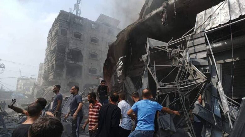 طيران الاحتلال يرتكب مجزرة في سوق الترانس شمال غزة