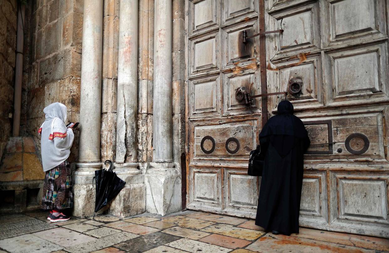إغلاق كنيسة القيامة في القدس رفضًا لضرائب الاحتلال - شباط 2018